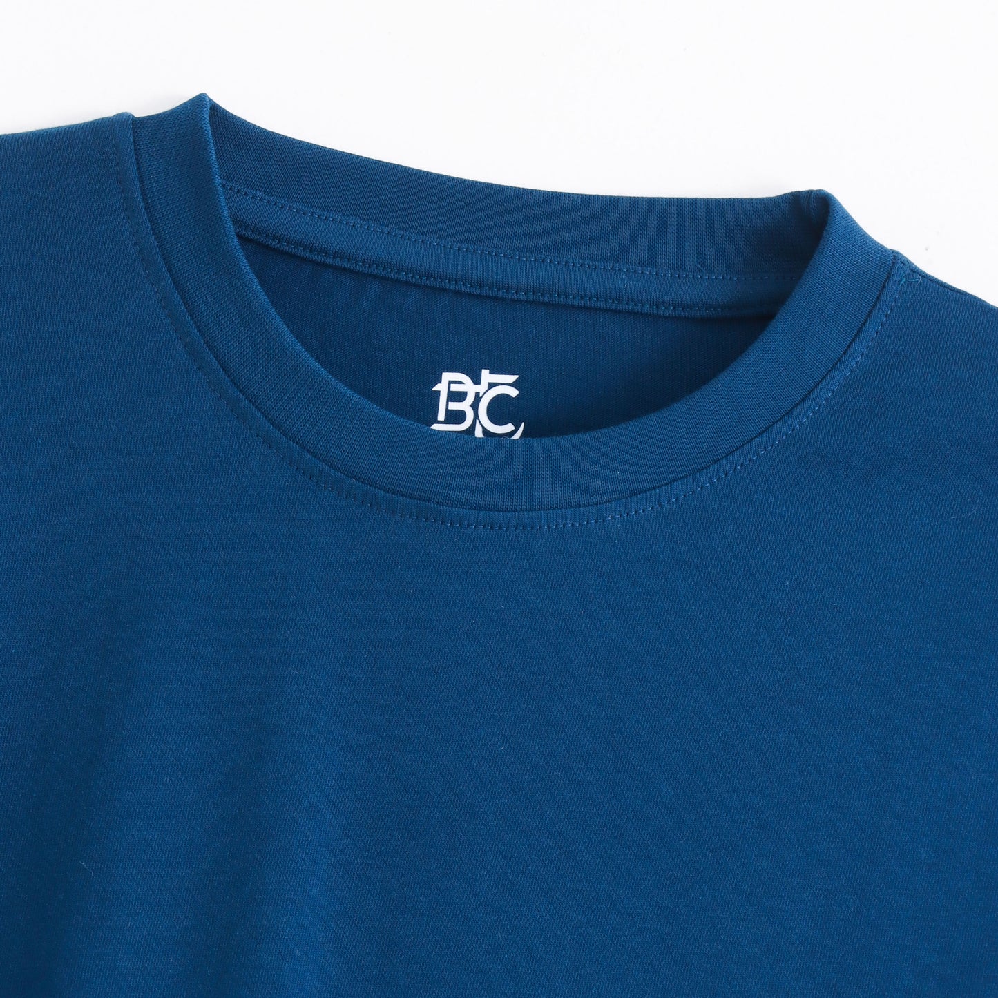Classic Round Neck T-Shirt – Ocean Teal